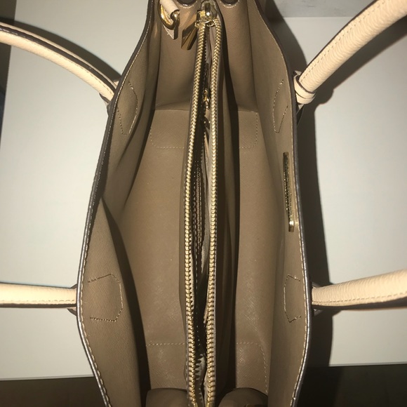 Michael Kors Mercer large leather tote - Picture 3 of 3